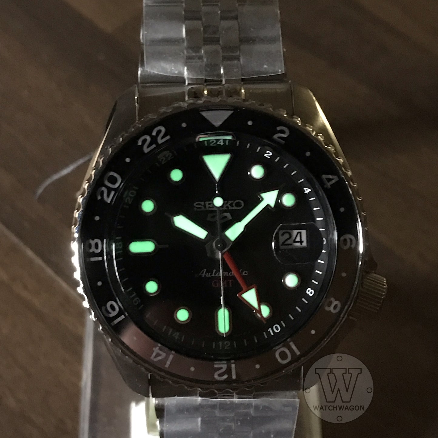 Seiko 5 Sports GMT SSK001K1 Black Dial Automatic Gents Watch 100m WR Jubilee Bracelet ssk001 ssk001k