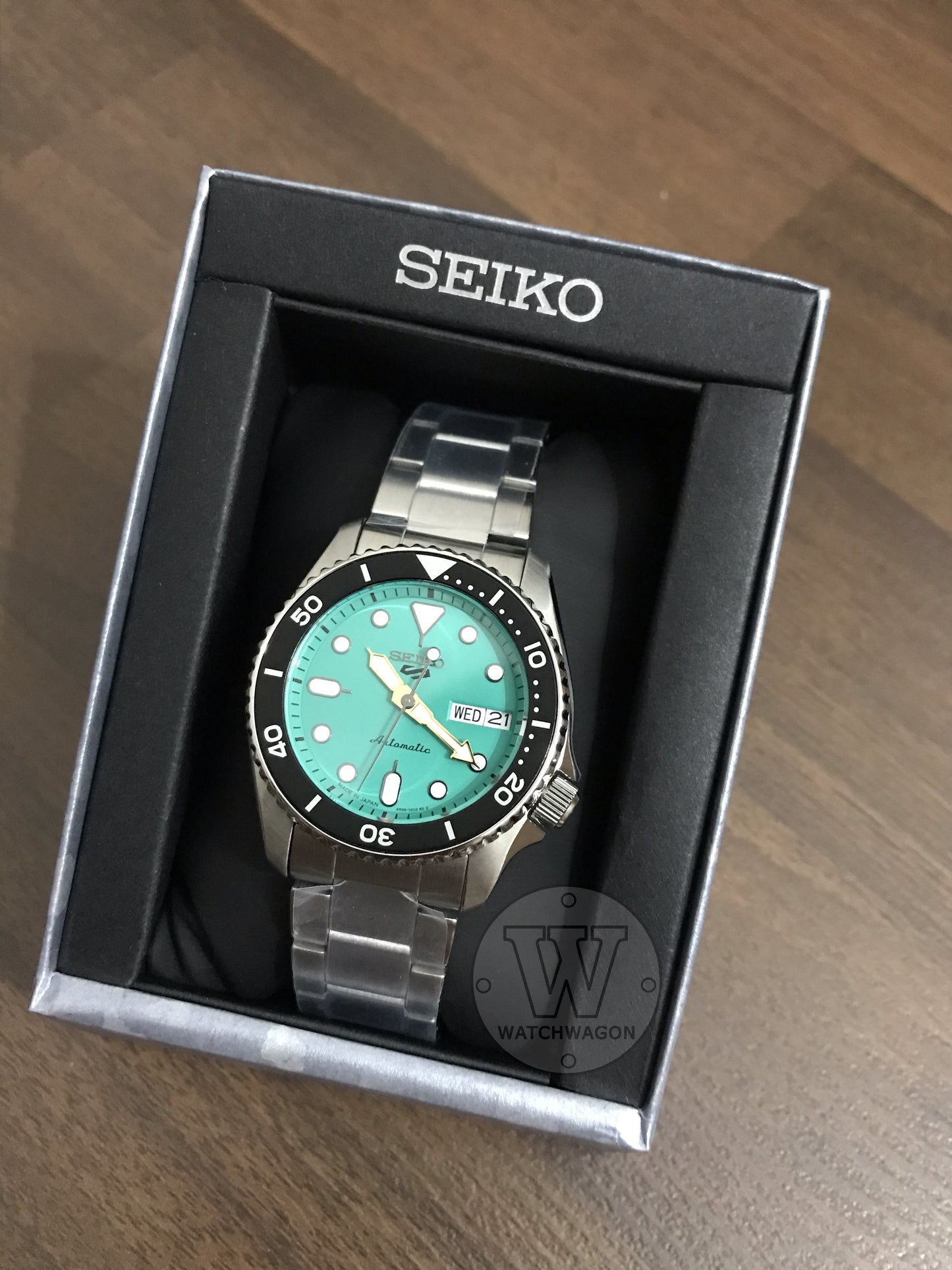 Seiko SRPK33J1 Japan Made 38mm Mid-Size Perfect for small wrist Automatic Unisex Watch Green Dial srpk33