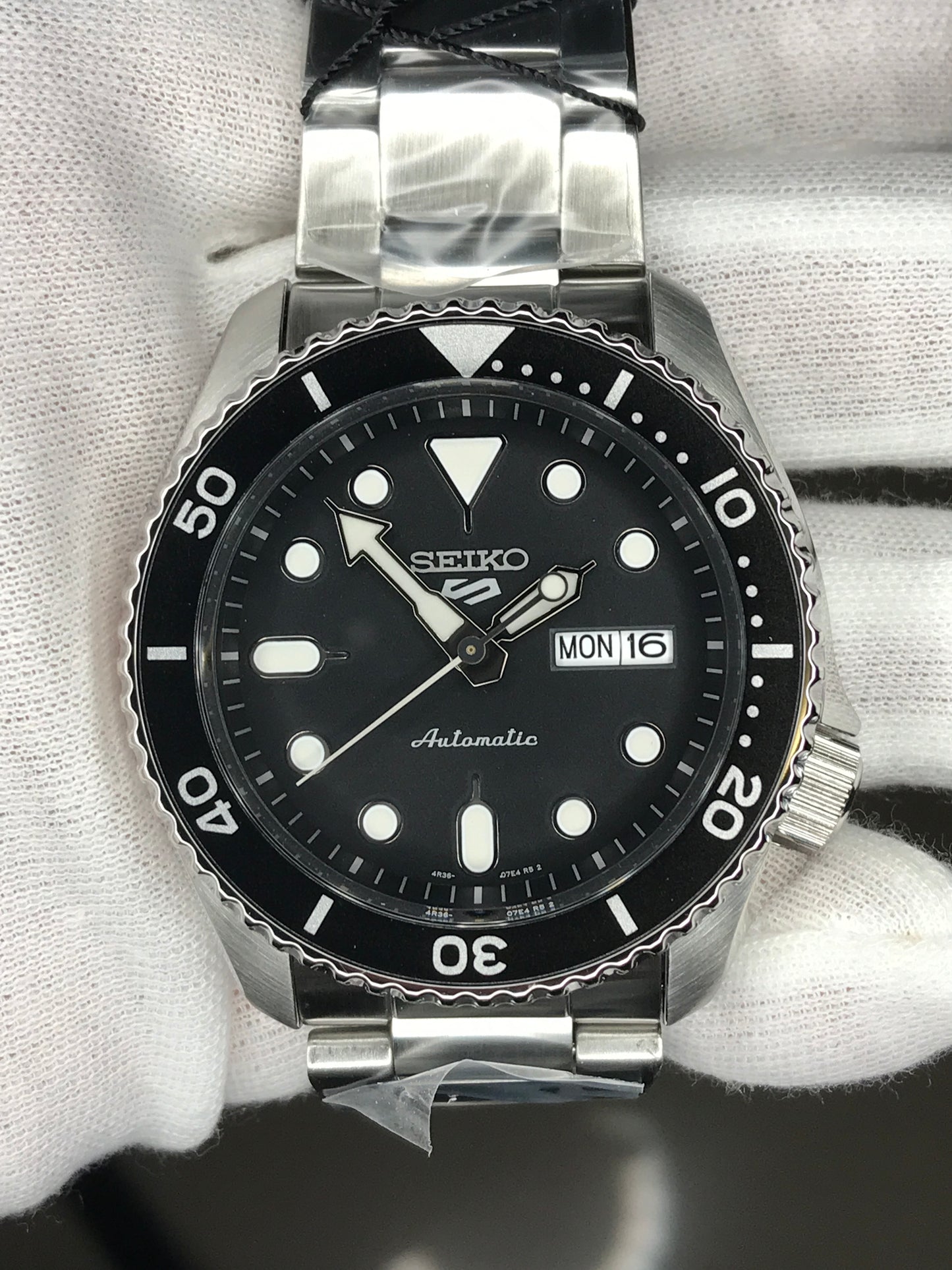 Seiko 5 Sports SRPD55K1 Automatic 100m WR Black Dial Stainless Steel Bracelet Gents Sports Watch SRPD55 SRPD55K