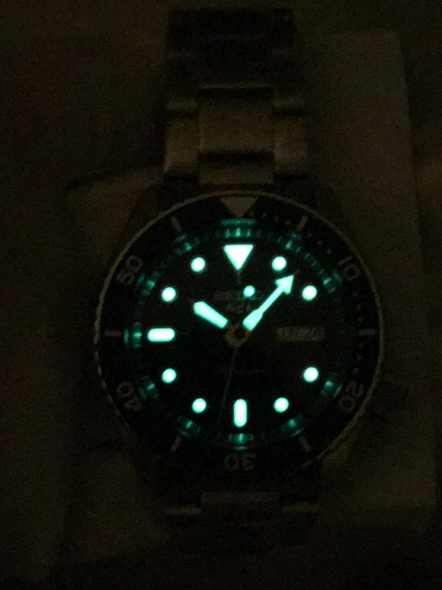Seiko 5 Sports SRPD61K1 "GREEN HULK" Automatic 100m Water Resistant Green Dial Gents Sports Watch SRPD61